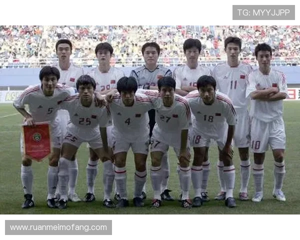 足球百大球星三大阵容全解析 谁是历史上最强的顶级球员组合